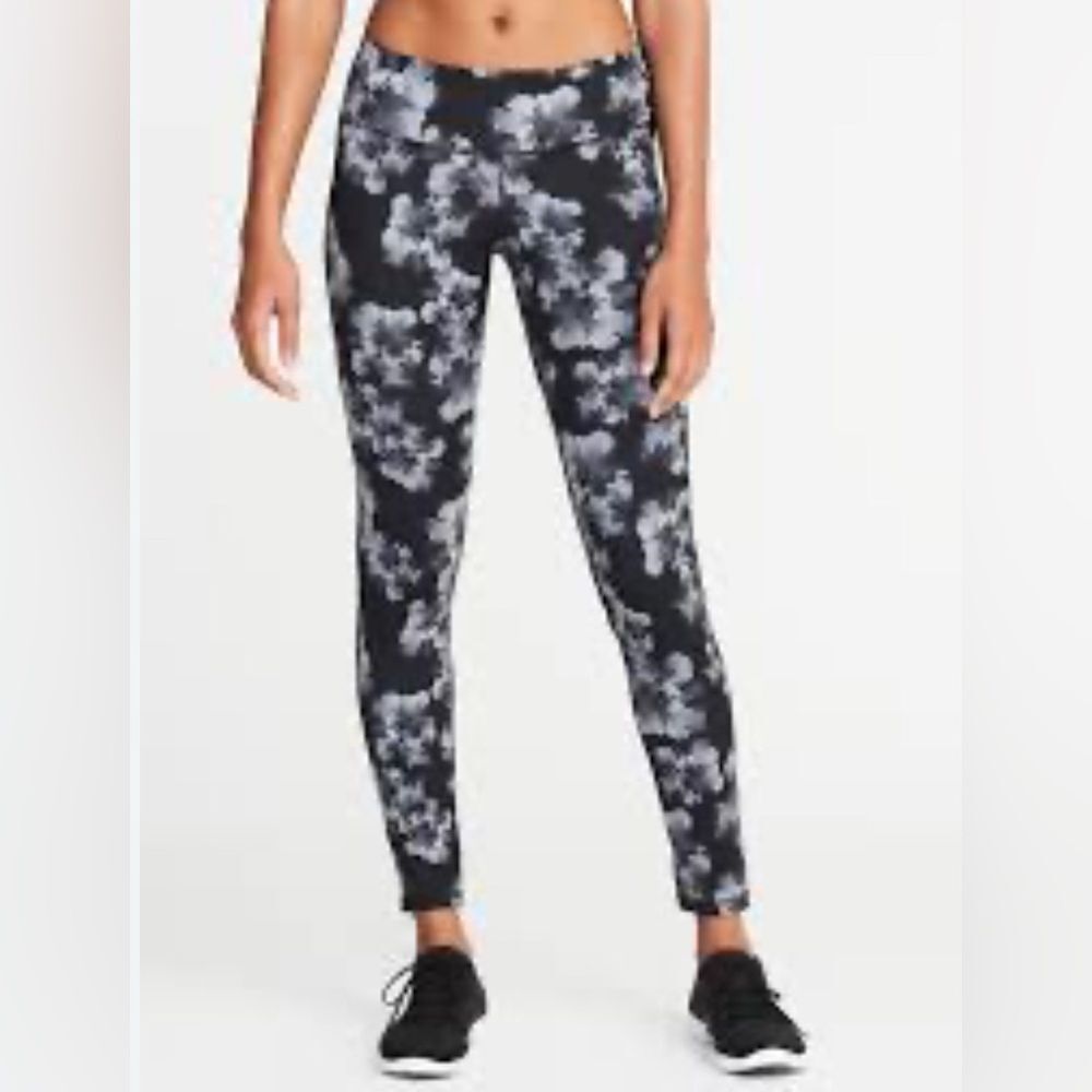 Old Navy midrise black gray floral print compression active leggings size medium